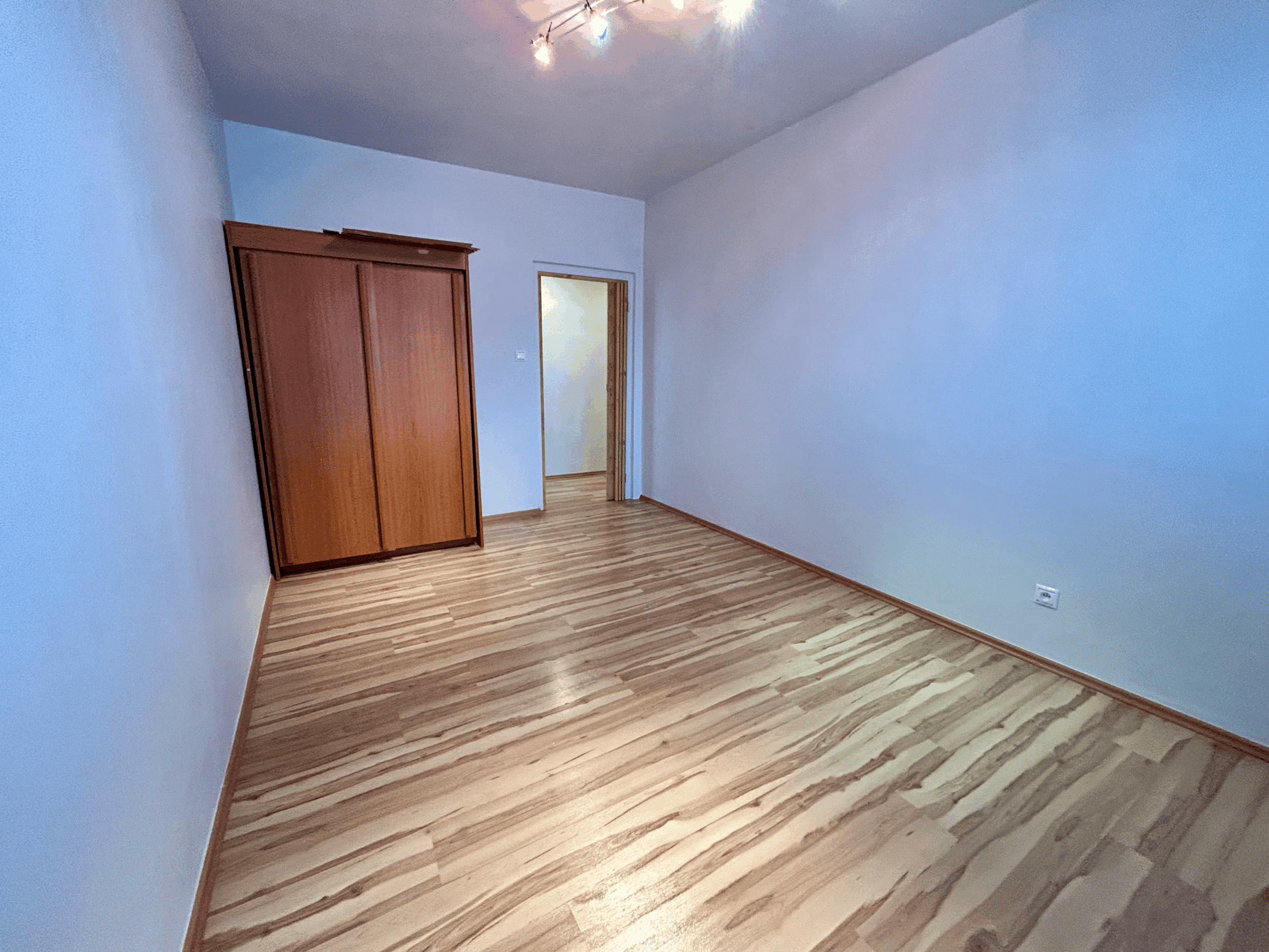 Predaj 3 izbový byt - Bratislava - Karlova Ves, Nad lúčkami