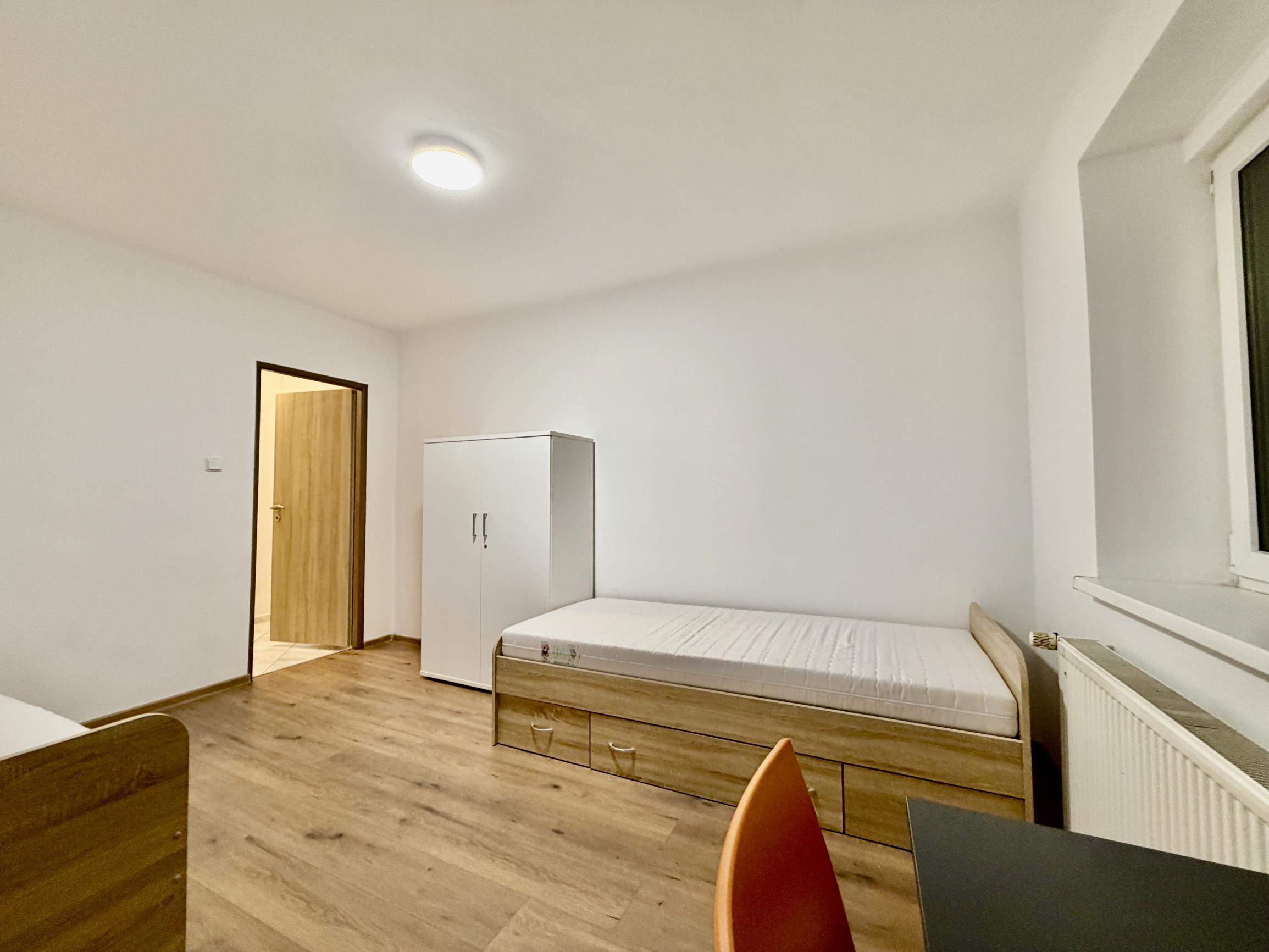 Prenájom 2 izbový byt po rekonštrukcii - Bratislava