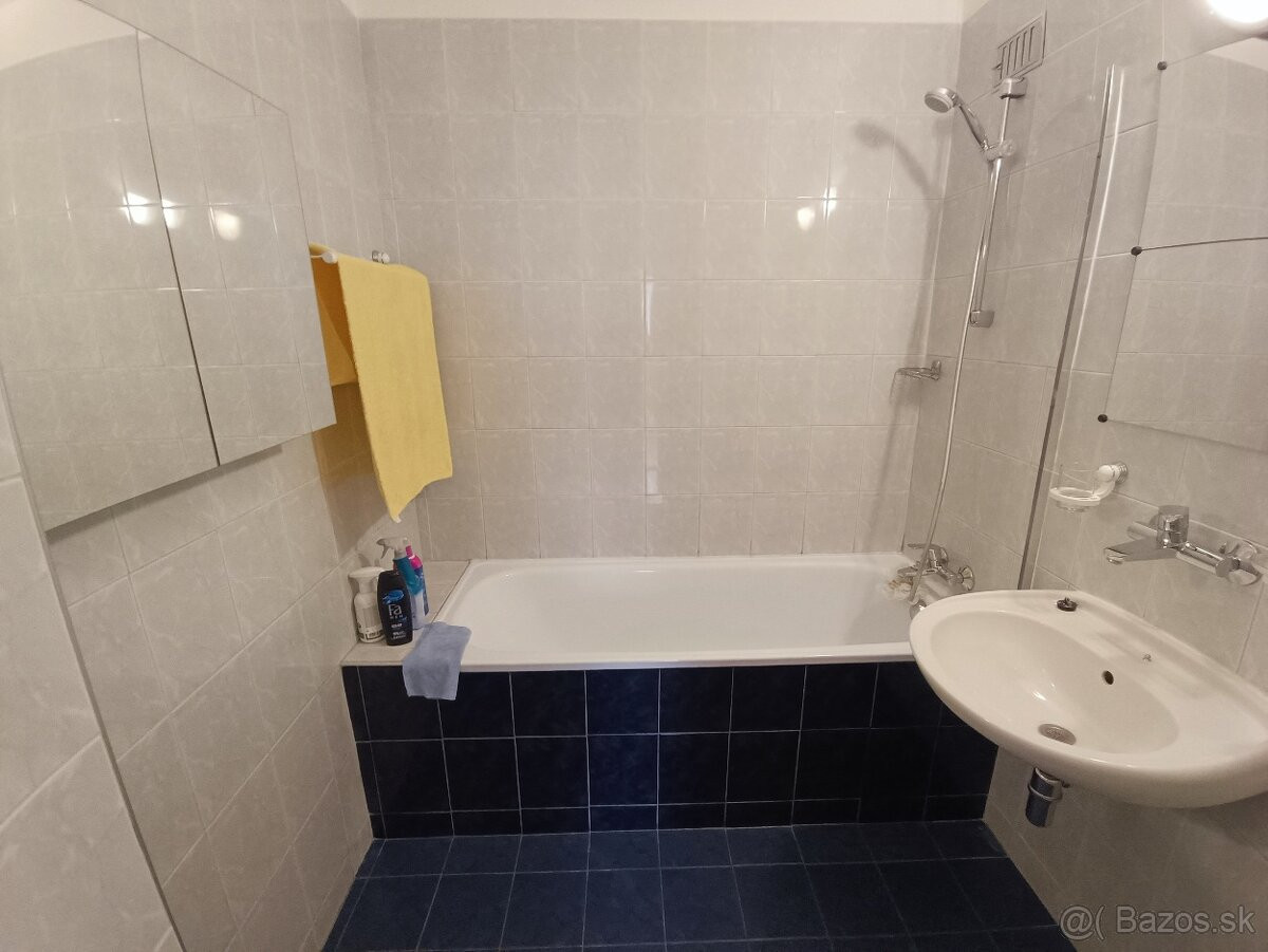 PRENÁJOM 3i, 77 m2 byt s logiou, Líščie Nivy, Ružinov.