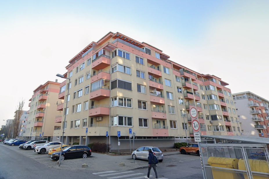 PRENÁJOM – 1i, 54 m2 byt s balkónom, Na križovatkách, Ružinov – Trnávka.