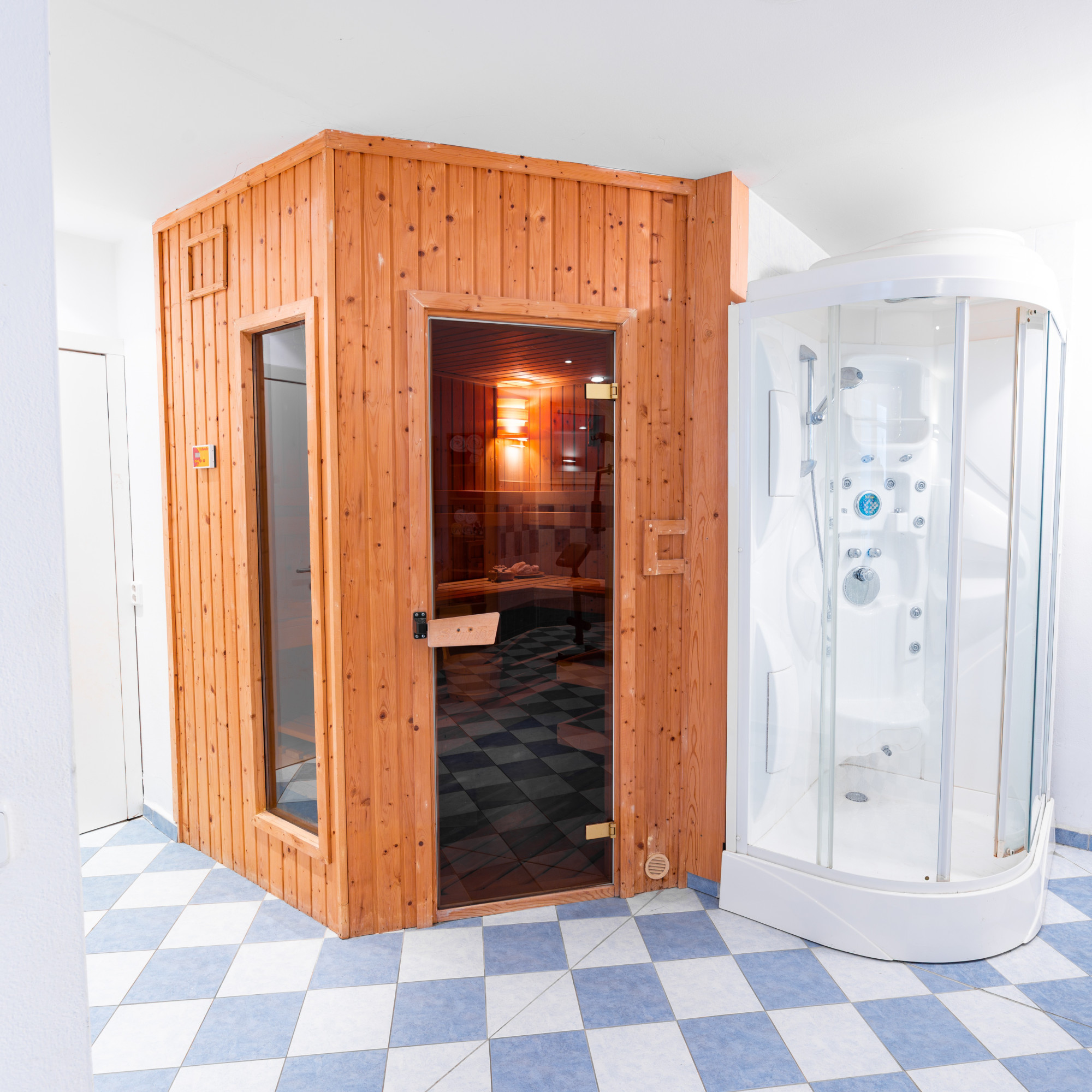 6i, RD s bazénom a wellness, Strmé Vŕšky, Záhorská Bystrica