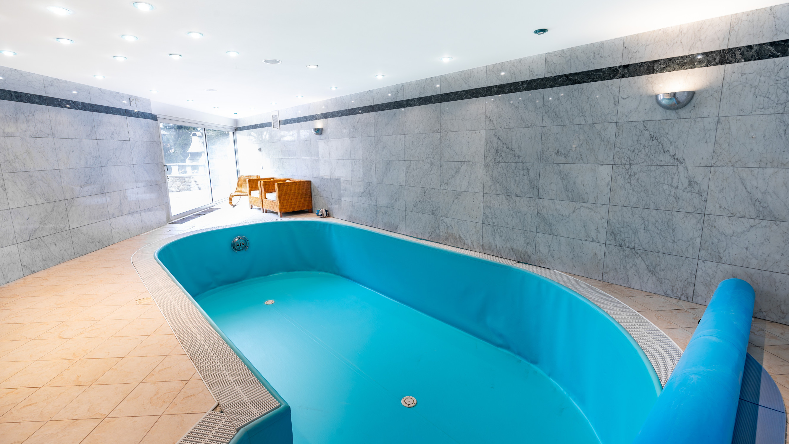 6i, RD s bazénom a wellness, Strmé Vŕšky, Záhorská Bystrica