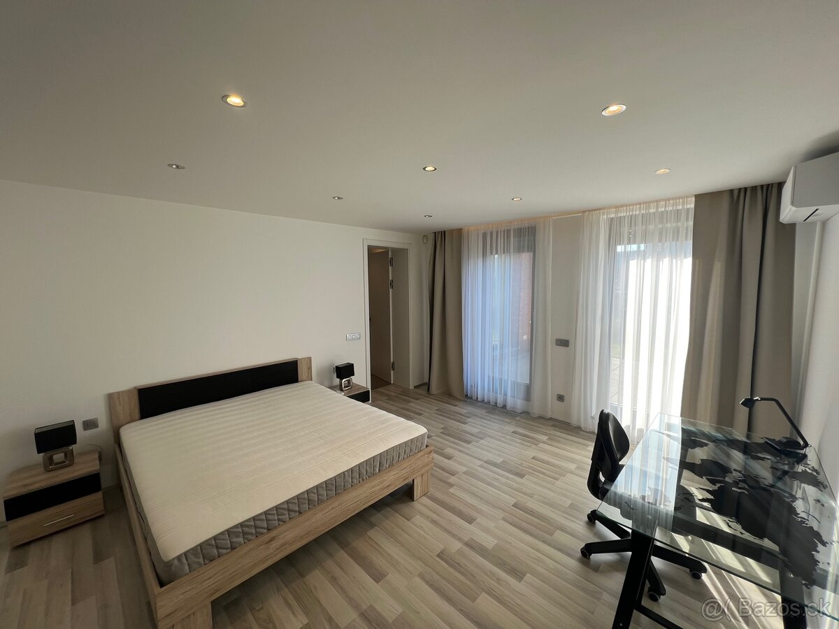 Prenájom 2i, 68 m2 byt na Kramároch s terasou a parkovaním.