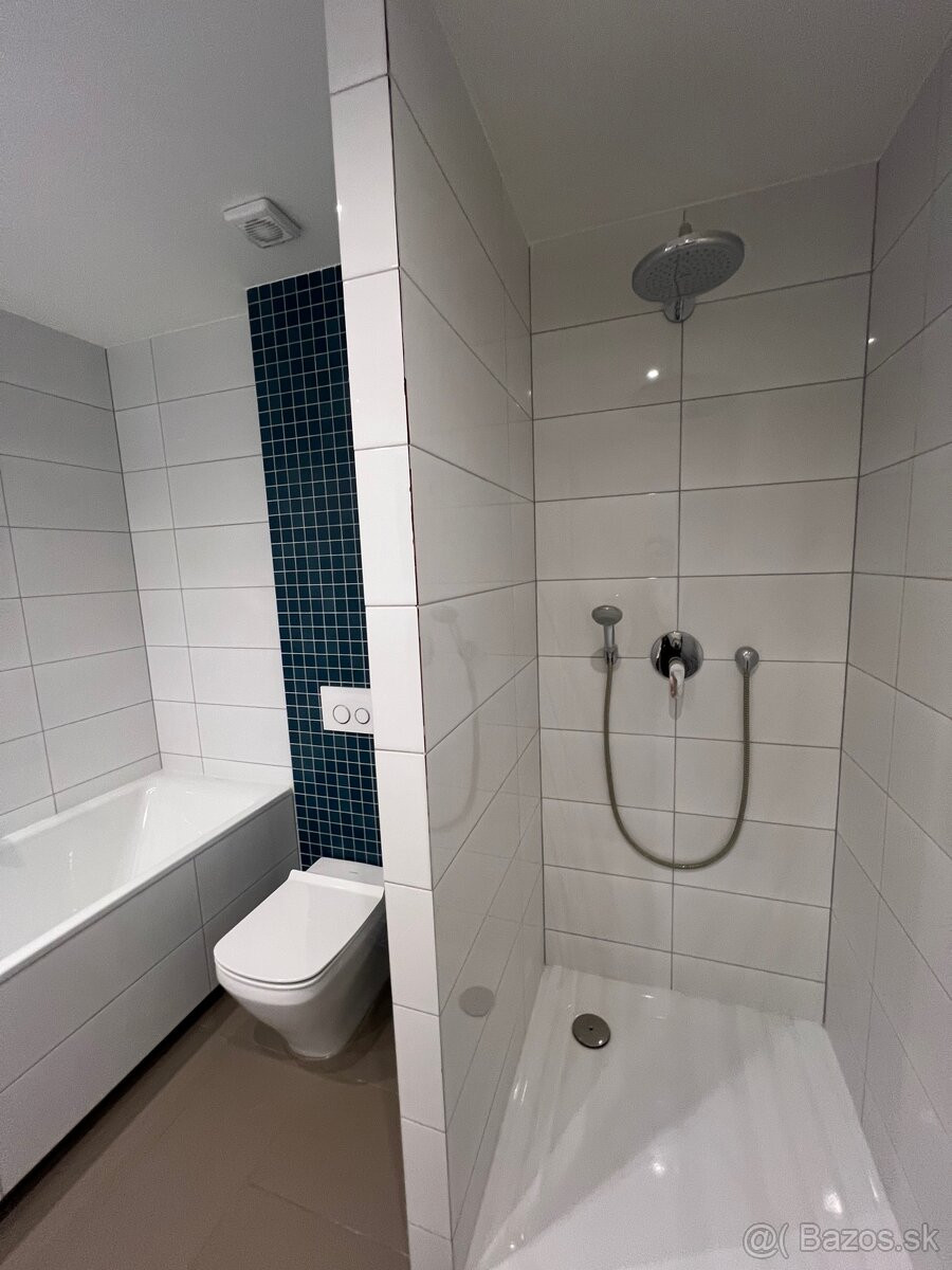 Prenájom 2i, 68 m2 byt na Kramároch s terasou a parkovaním.