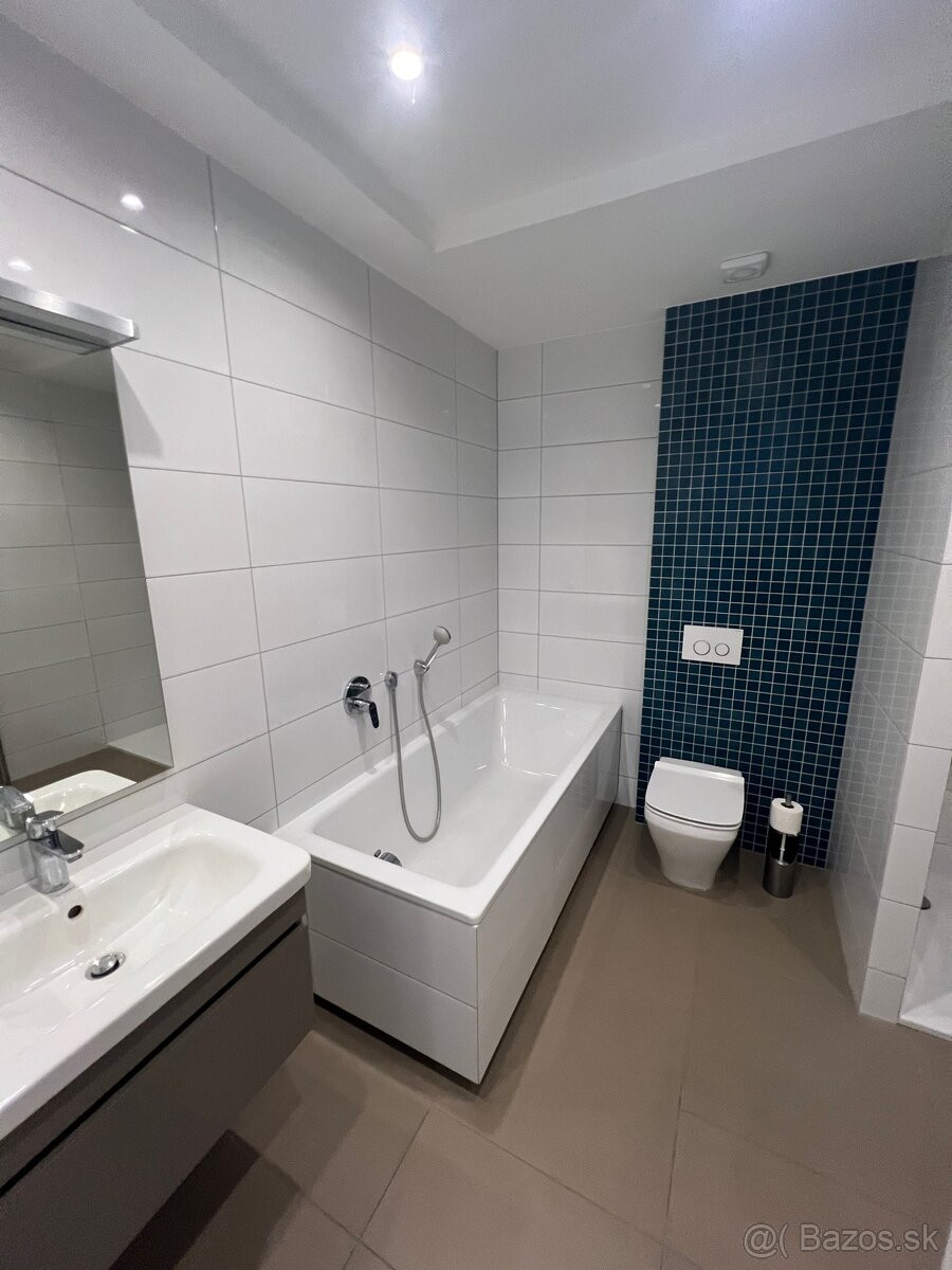 Prenájom 2i, 68 m2 byt na Kramároch s terasou a parkovaním.