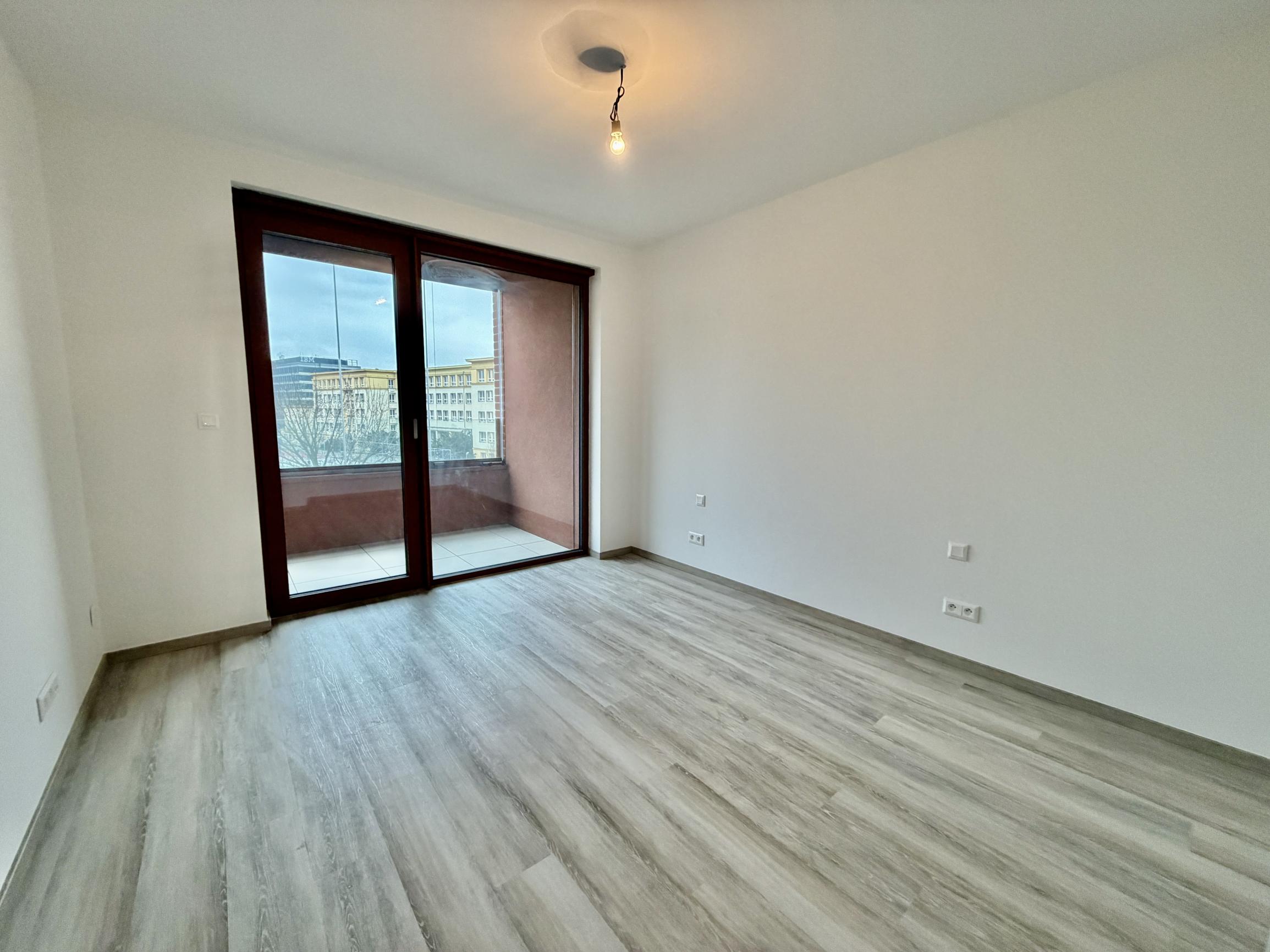 Novostavba 2025: Štýlový 2i byt s loggiou na Košickej