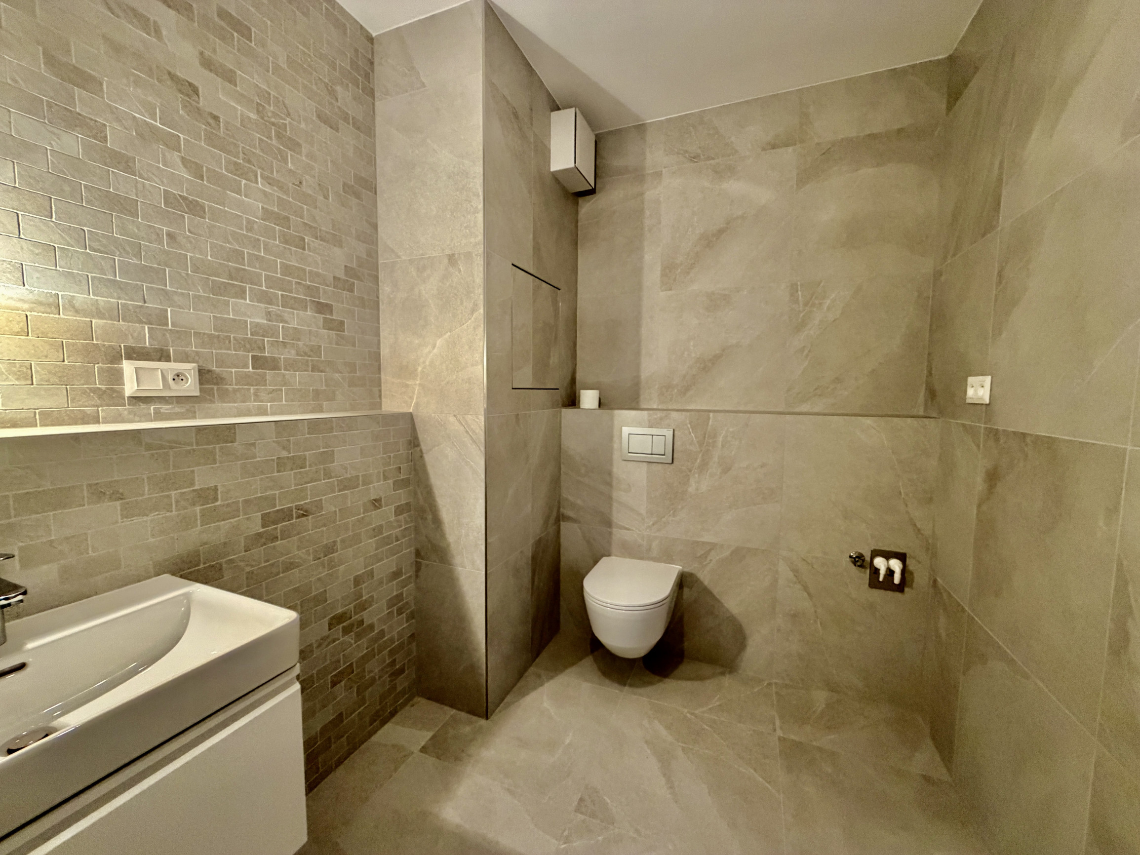 Novostavba 2025: Štýlový 2i byt s loggiou na Košickej