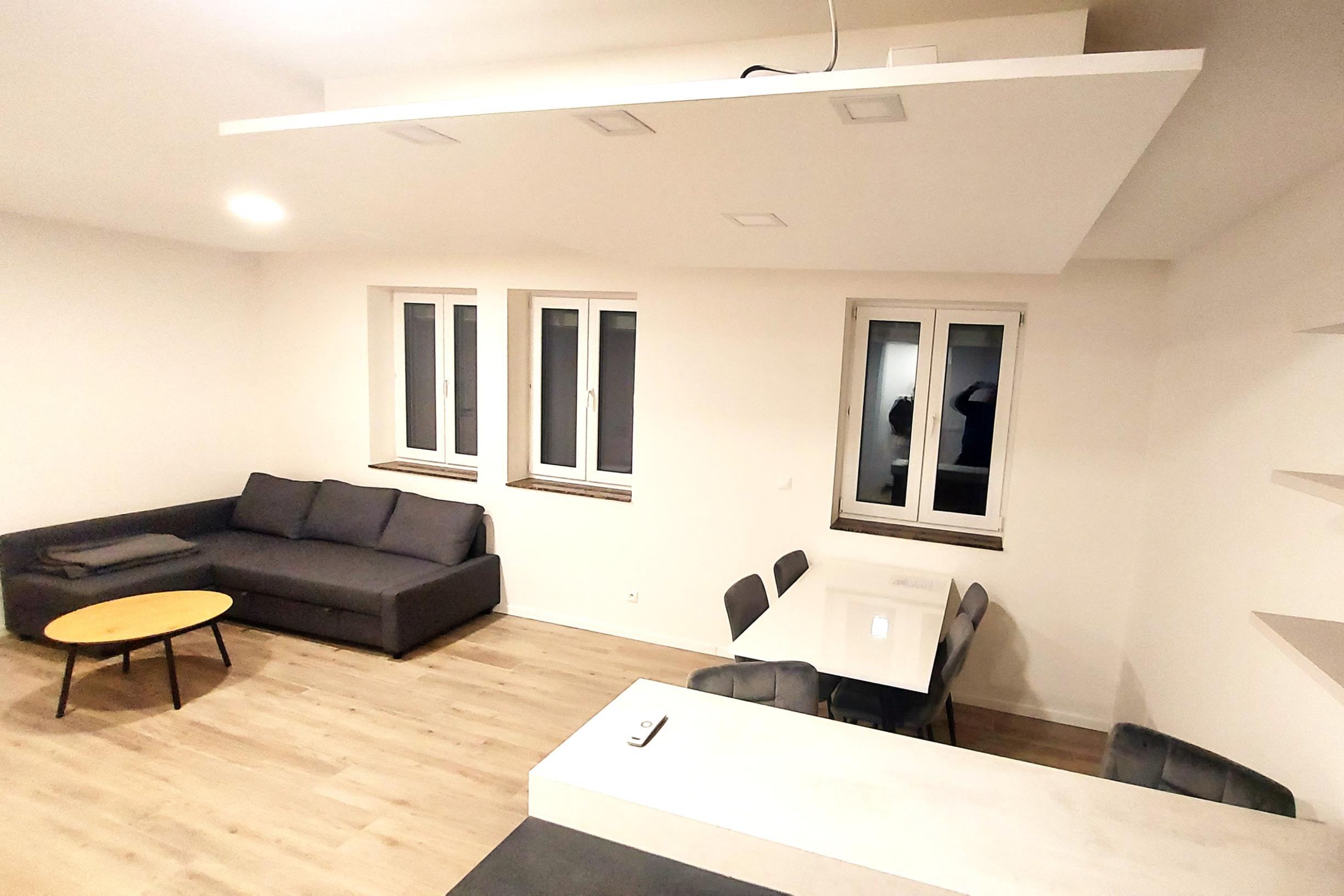 PRENÁJOM – Moderný 2i, byt, kompletne zariadený, Moskovská ul., BA.