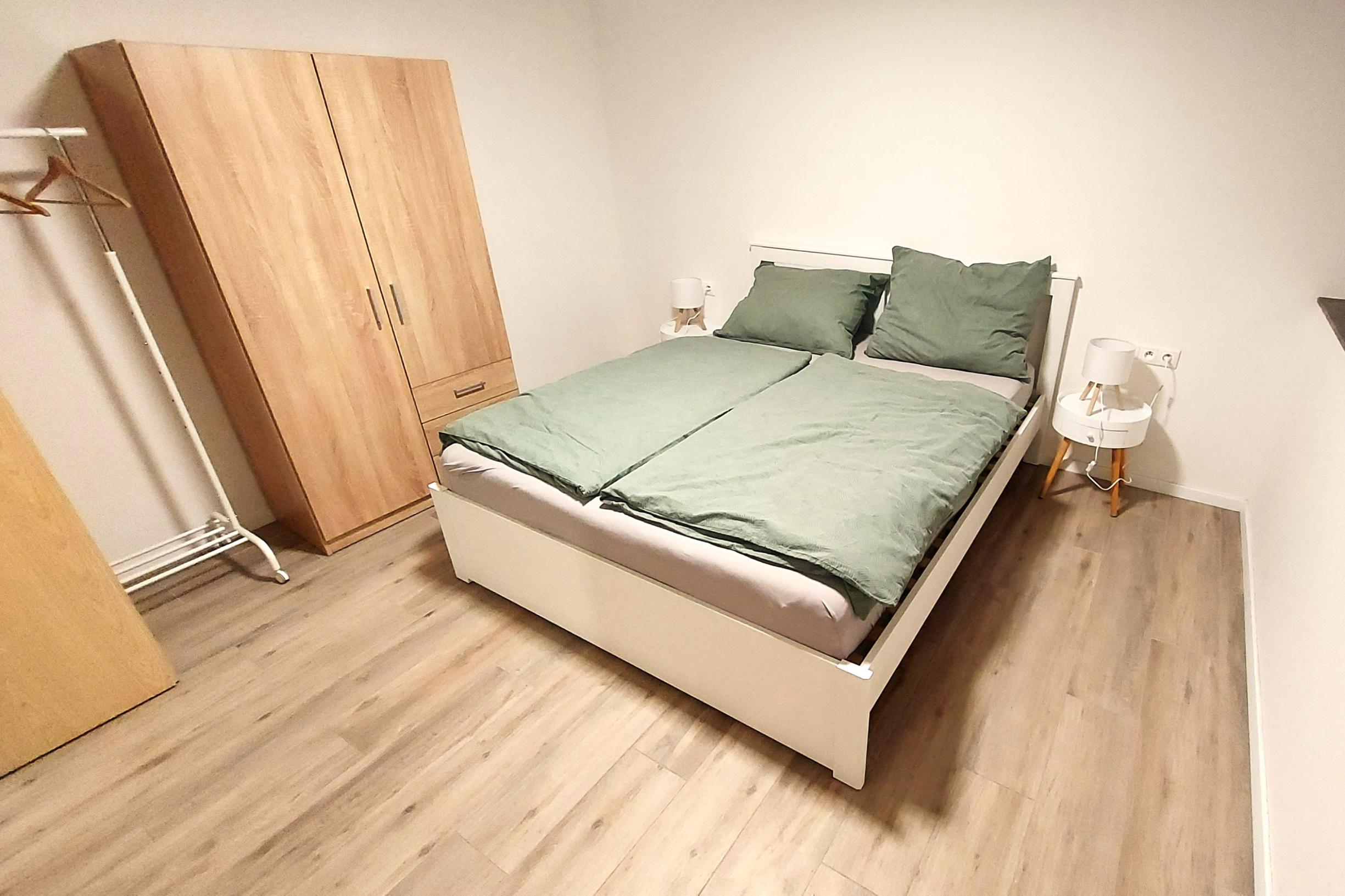 PRENÁJOM – Moderný 2i, byt, kompletne zariadený, Moskovská ul., BA.