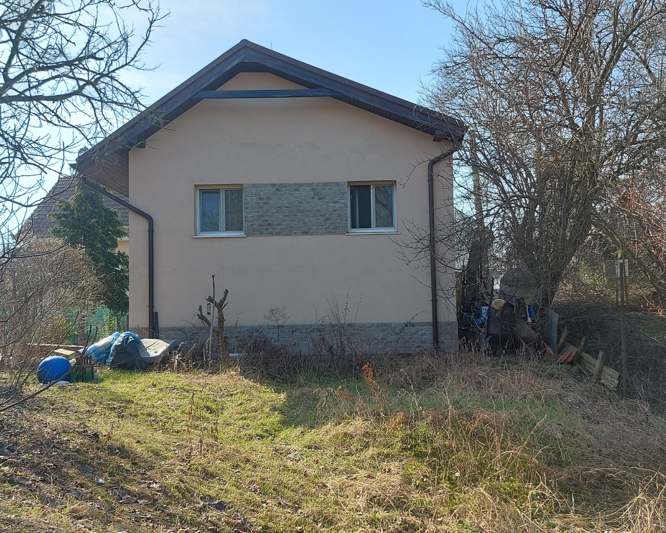 EXKLUZÍVNE, PREDAJ - 2i RD, ZP 89 m2, poz. 449 m2, Marhuľová ul.