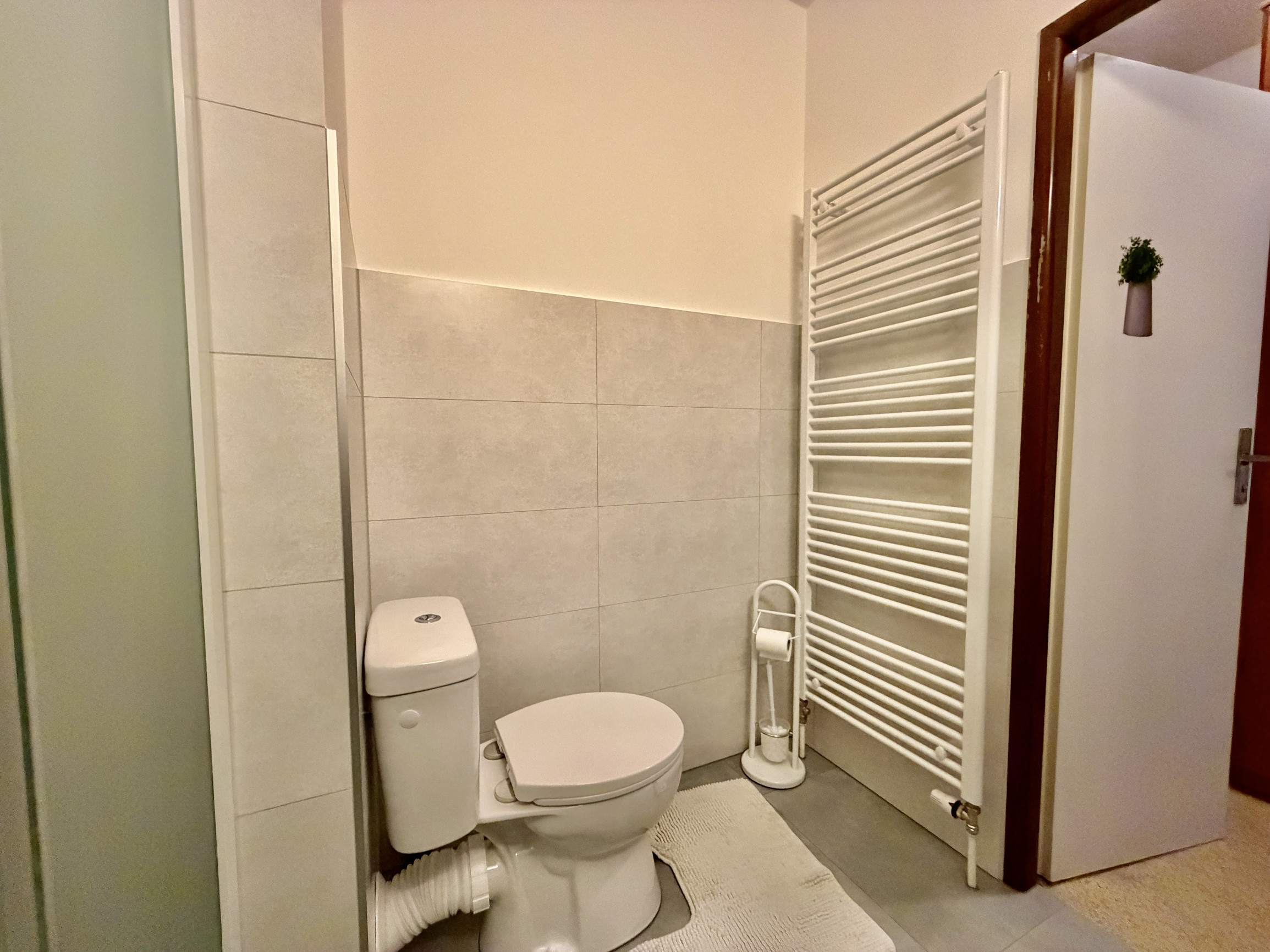 Šikovný 1i byt s balkónom v tichej časti Vrakune (30 m²)