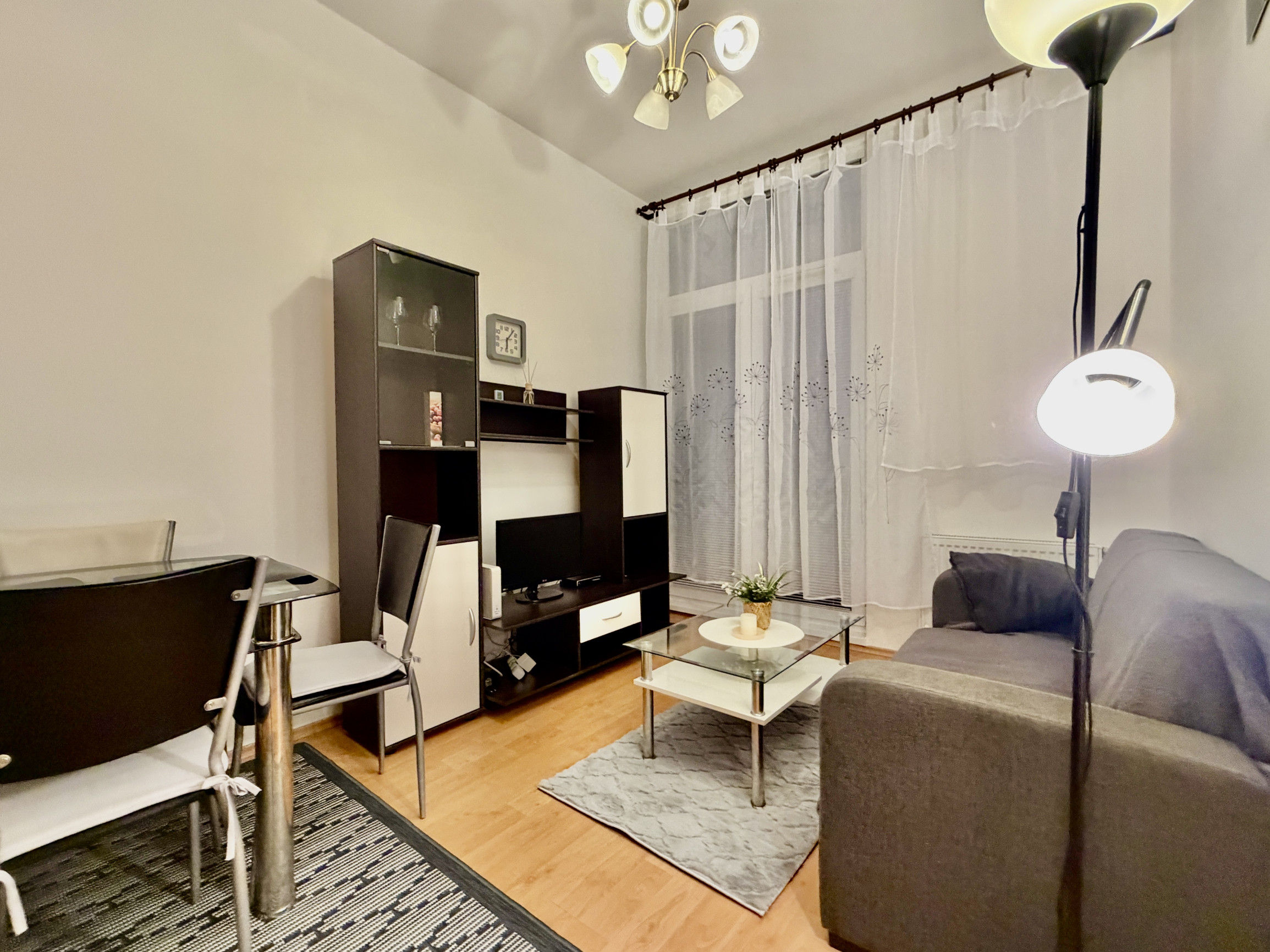 Moderný 2i byt s 3m stropmi a rekuperáciou v srdci Rače