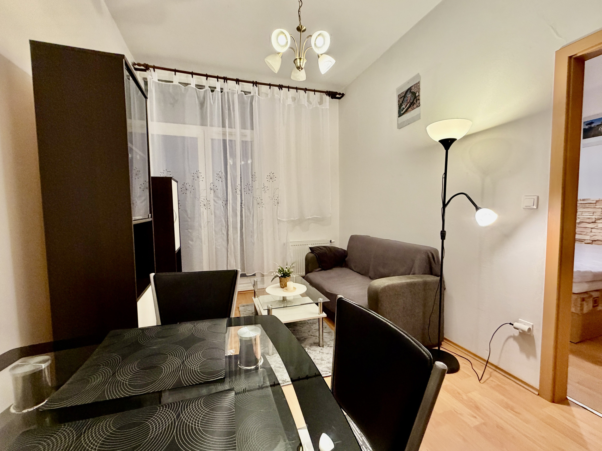 Moderný 2i byt s 3m stropmi a rekuperáciou v srdci Rače