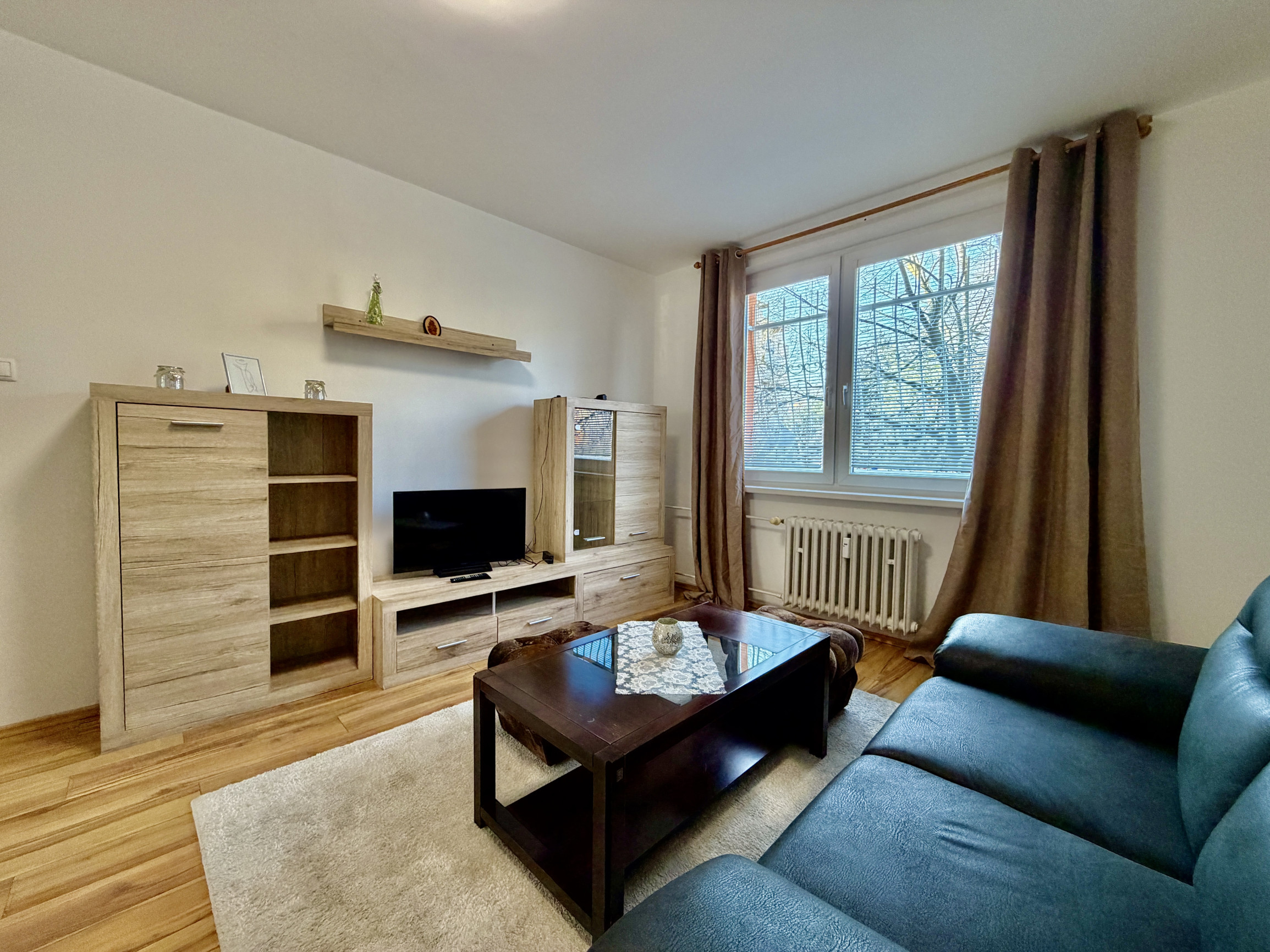 Priestranný 2i byt (56 m²) na prízemí v tichom Ružinove