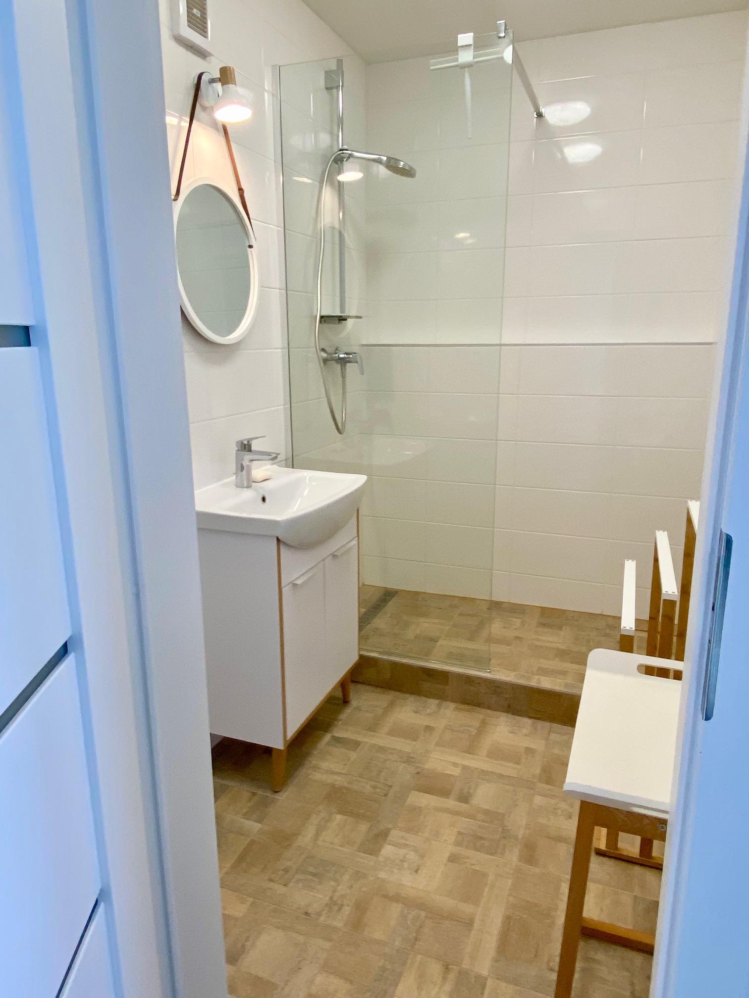 PRENÁJOM - 2i, 60,44 m2, s balkónom, Rezedová ul., Ružinov BA