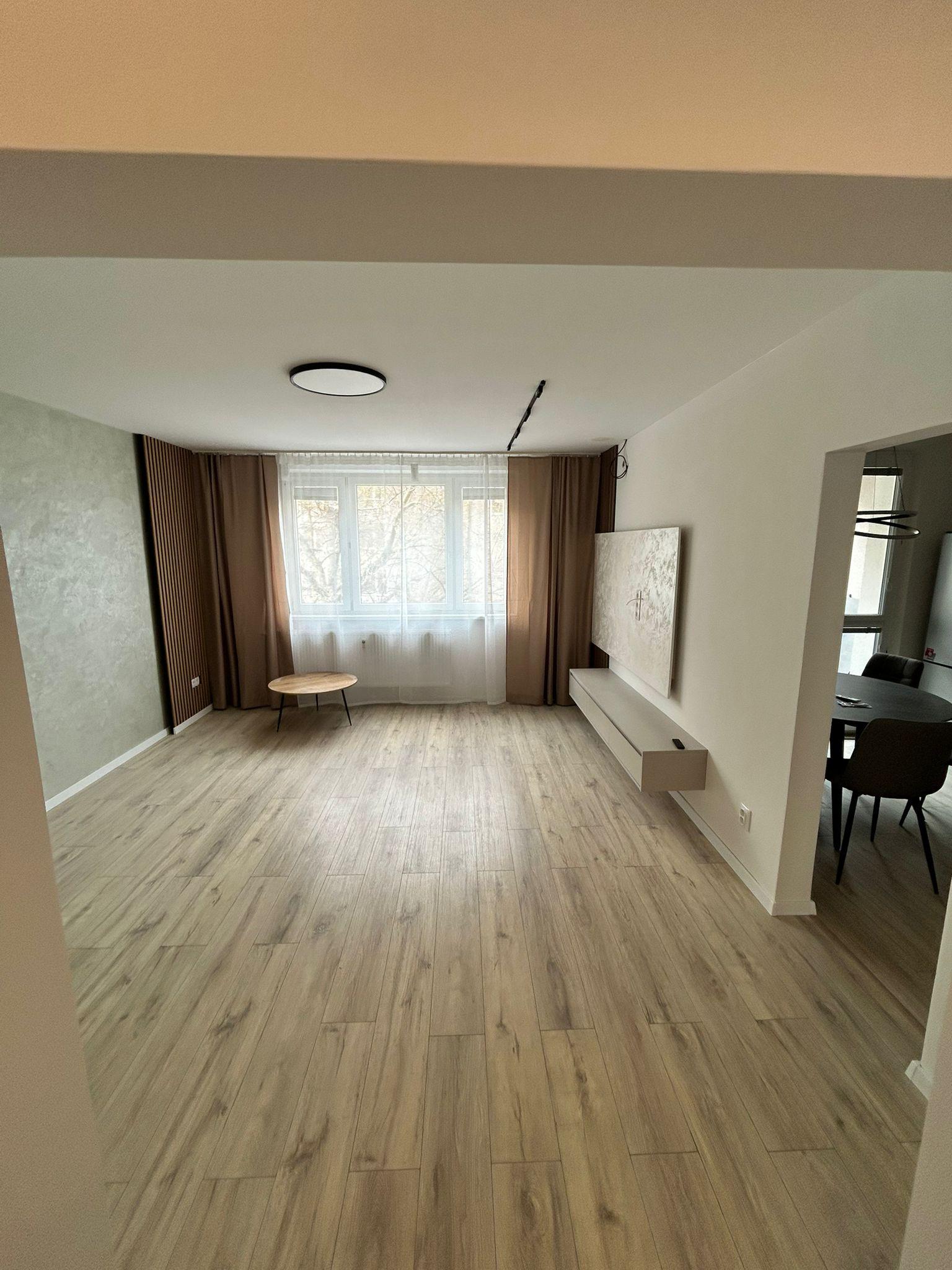 PRENÁJOM 3i, 70 m2 byt s balkónom, Bajzova ul., Ružinov.