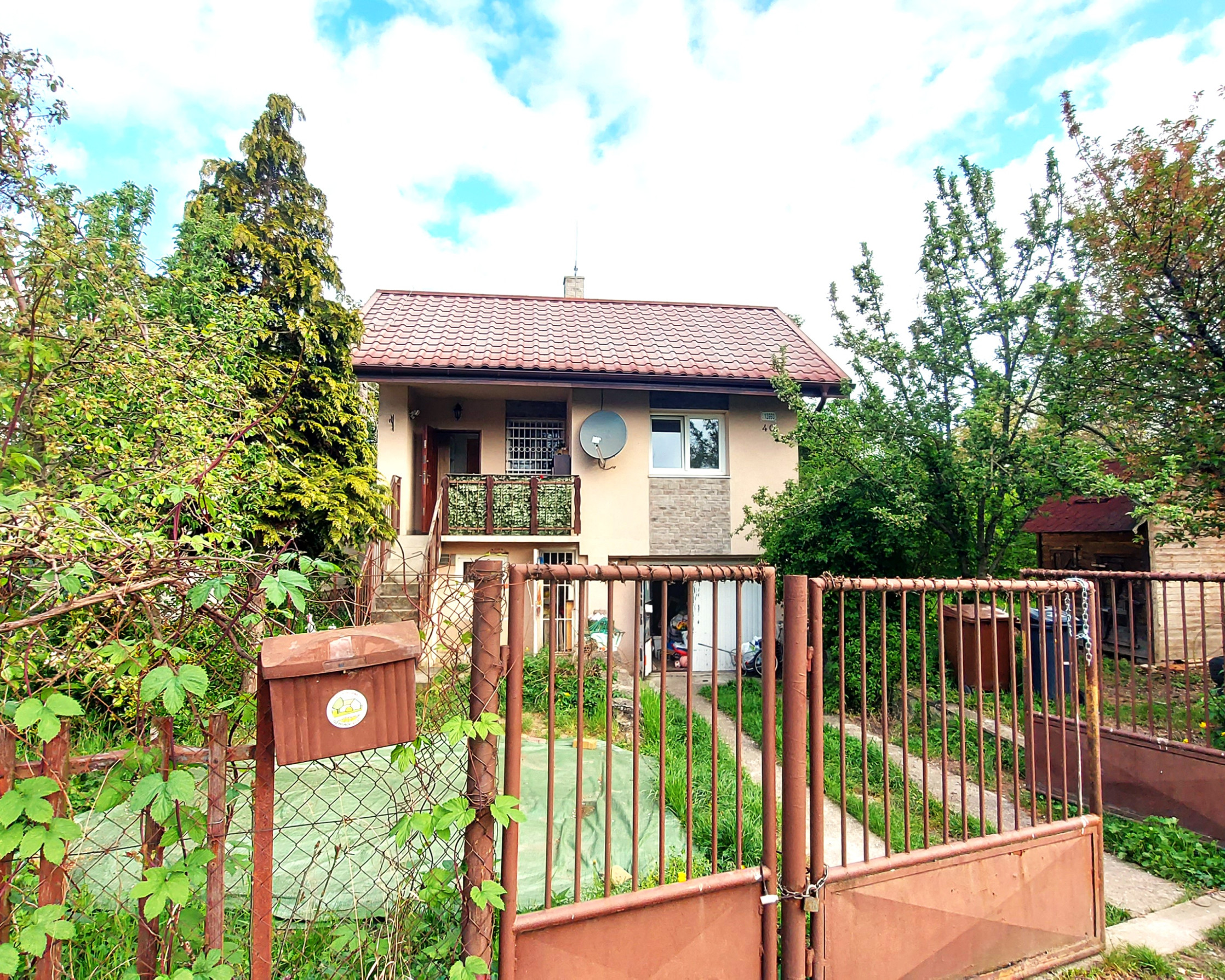 EXKLUZÍVNE, PREDAJ - 2i RD, ZP 89 m2, poz. 449 m2, Marhuľová ul.