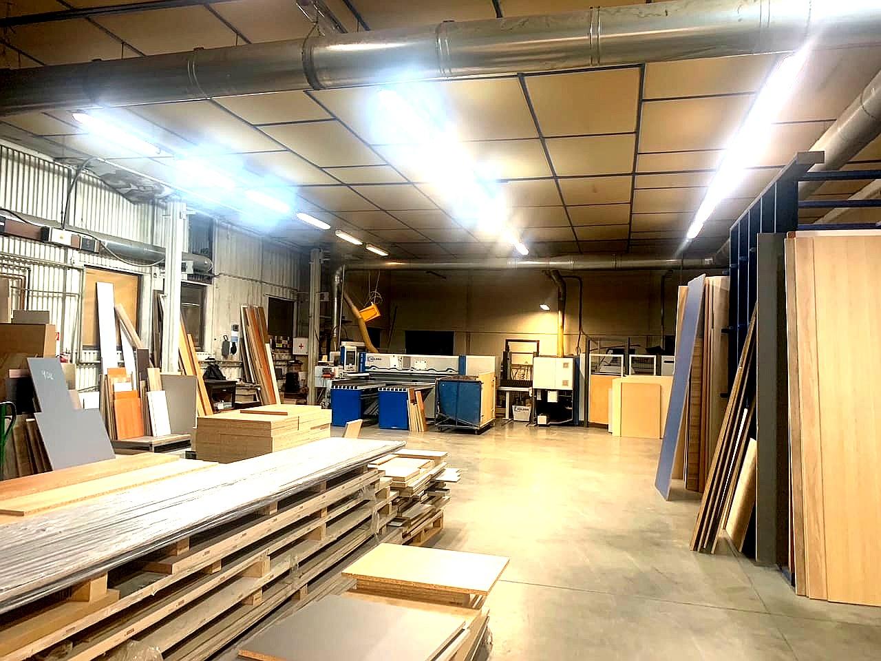 Výrobný areál s administratívou – Dubnica nad Váhom