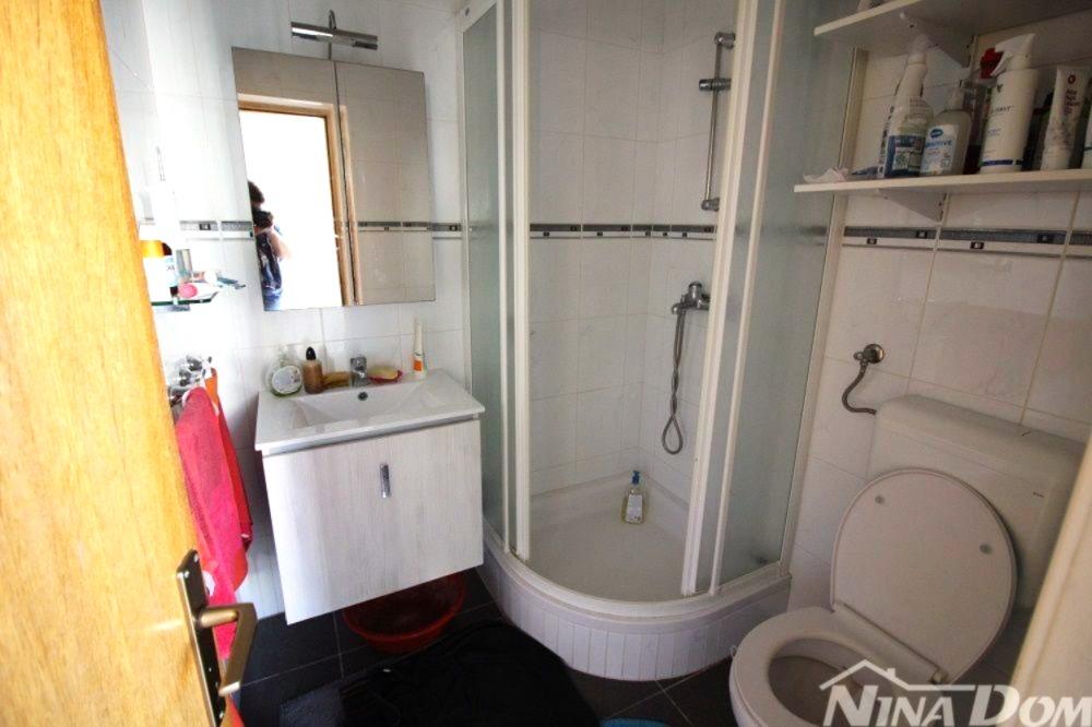 Bungalov, 5i, 94 m2, len 40 m od mora, ostrov Vir.