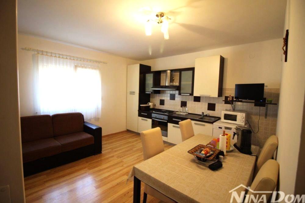 Samostane stojaci RD, 5i, 109 m2,  400 m od mora, ostrov Vir.