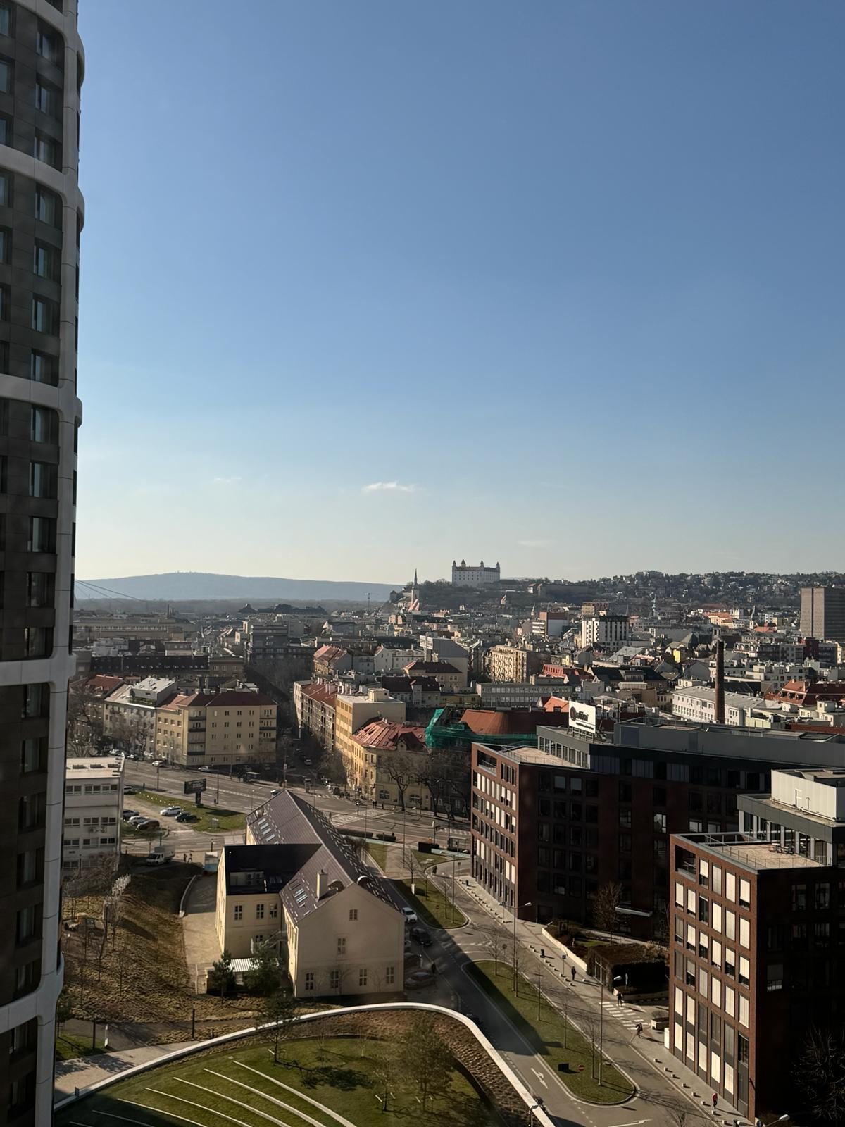 Prenájom: Sky Park 2-izbový byt s výhľadom na hrad
