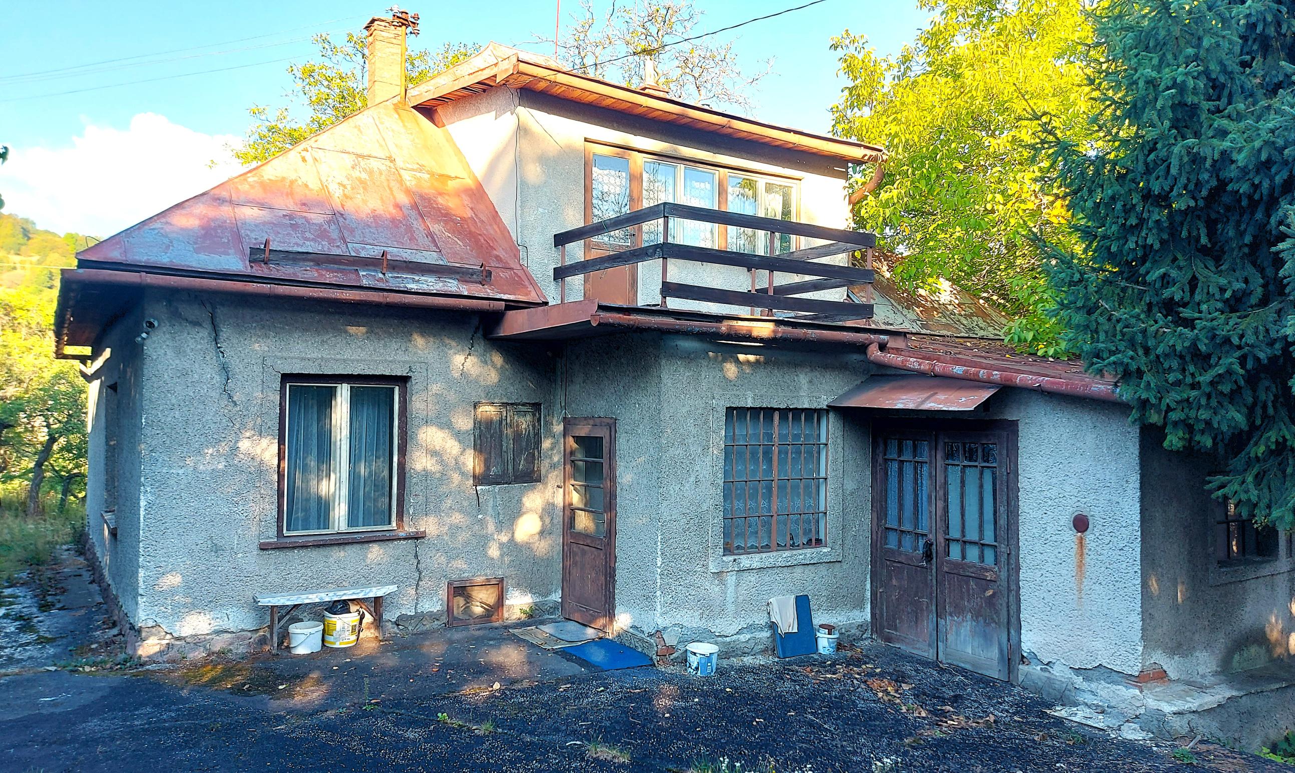 EXKLUZÍVNE, PREDAJ - 6i RD, UP 200 m2, pozemok 1742 m2, Banská Štiavnica.