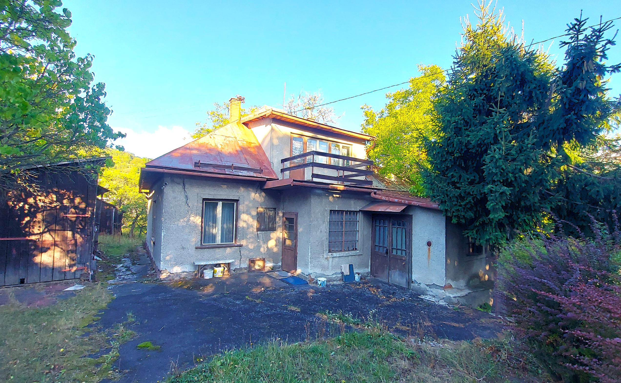 EXKLUZÍVNE, PREDAJ - 6i RD, UP 200 m2, pozemok 1742 m2, Banská Štiavnica.
