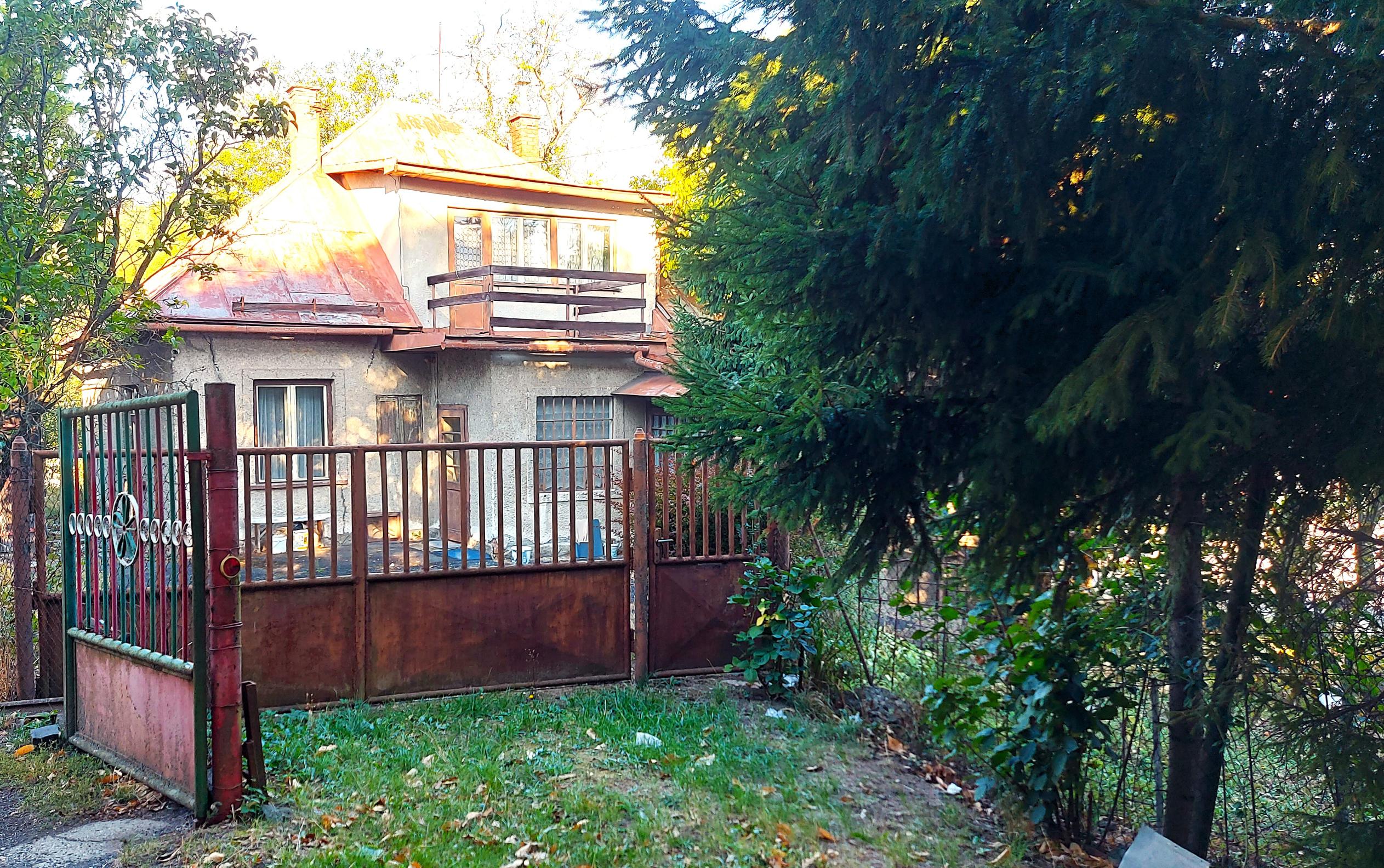 EXKLUZÍVNE, PREDAJ - 6i RD, UP 200 m2, pozemok 1742 m2, Banská Štiavnica.