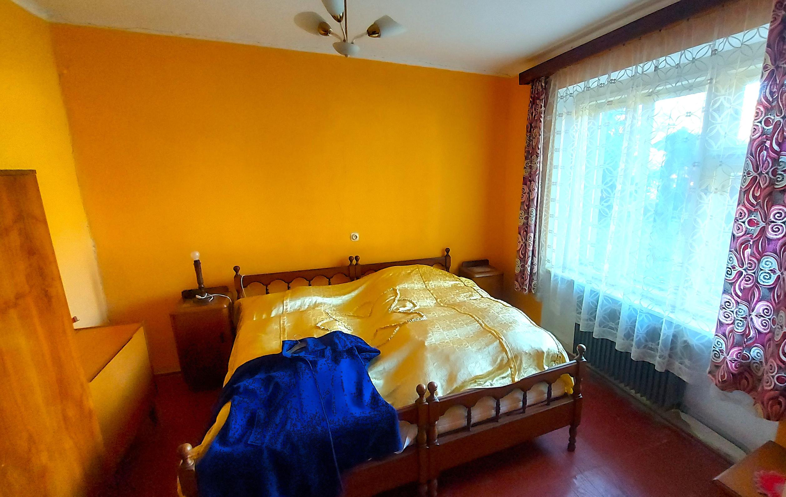 EXKLUZÍVNE, PREDAJ - 6i RD, UP 200 m2, pozemok 1742 m2, Banská Štiavnica.