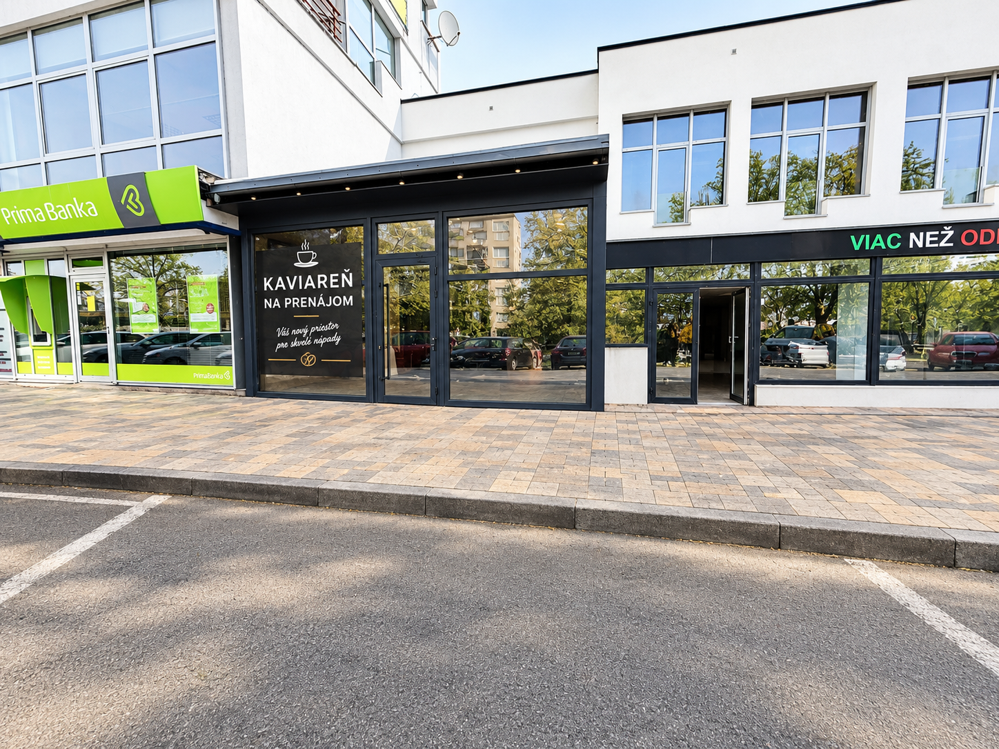 PRIESTOR PRE VAŠU KAVIAREŇ ALEBO BAR (190 m²)