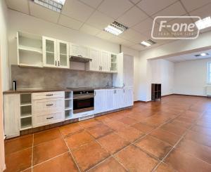 Prenájom | Obchodné priestory s bezbárierovým prístupom, Čadca