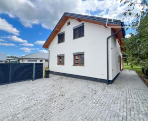 Prenájom | 6-izbový rodinný dom, Dolný Hričov 