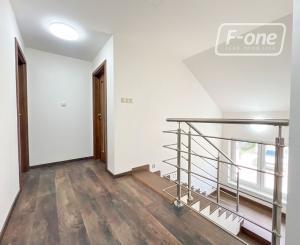 Prenájom | 6-izbový rodinný dom, Dolný Hričov 