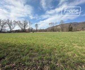 Predaj | Slnečný pozemok v Povine – ideálny na záhradu alebo ako investícia