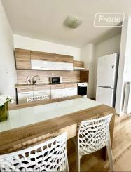 Prenájom | 2-izbový byt na Botanickej ulici