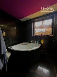 Predaj | Exkluzívny bungalov s fitkom a bazénom