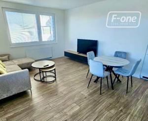 Prenájom | nový zariadený 3-izbový byt s parkovaním, terasou