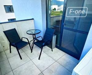 Prenájom | nový zariadený 3-izbový byt s parkovaním, terasou