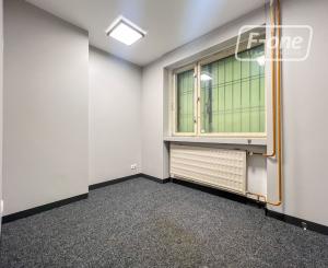 Prenájom | Polyfunčkný objekt 510 m² so skladom, Lietavská Lúčka