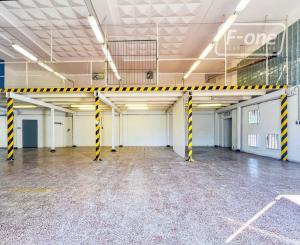 Prenájom | Polyfunčkný objekt 510 m² so skladom, Lietavská Lúčka