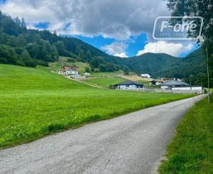 Predaj | Slnečný pozemok v rezidencii Ľadonhora