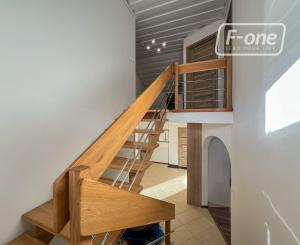 Predaj | Rodinný dom s terasou a záhradou, Čierne