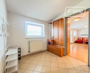 Prenájom | 1,5 izbový byt s parkovaním, Čadca - centrum