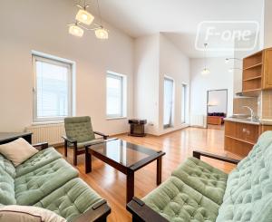 Prenájom | 2-izbový byt s vysokými stropmi a balkónom, Čadca