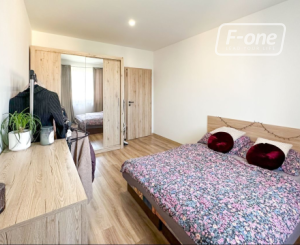 Prenájom | 2-izbový byt so zariadením a balkónom, KNM - Murgašova