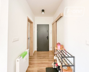 Prenájom | 2-izbový byt so zariadením a balkónom, KNM - Murgašova