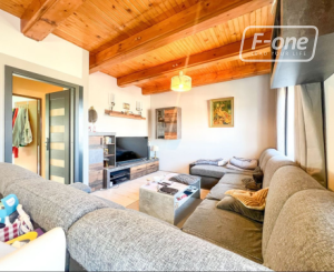 Predaj | Viac-izbový rodinný dom s nadstavbou, Bystrička