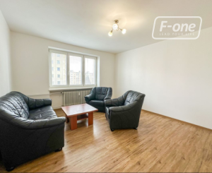 Prenájom | 2-izbový byt po rekonštrukcii s balkónom, Martin - Priekopa