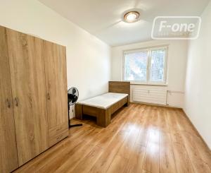 Prenájom | Priestranný 3-izbový byt, Žilina - Solinky, Gaštanová ulica