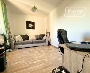 Prenájom 3 izbový byt - Bratislava - Petržalka, Hálova